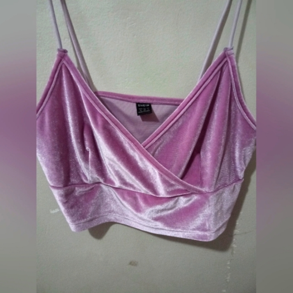 SHEIN pink fuzzy crop top size: M
